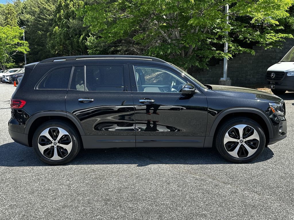 Certified 2025 Mercedes-Benz GLB 250 4MATIC image 8