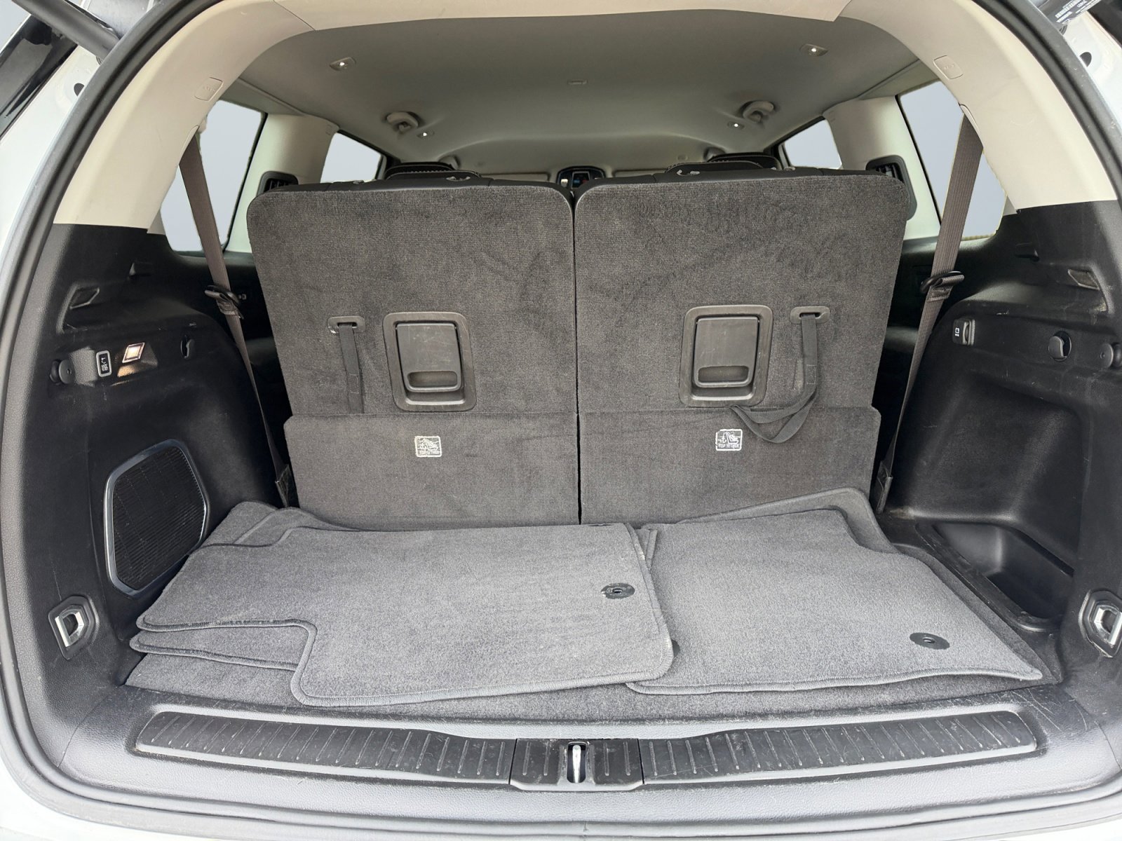 Used 2021 Jeep Grand Cherokee L Limited w/ Trailer Tow Group (B) image 15