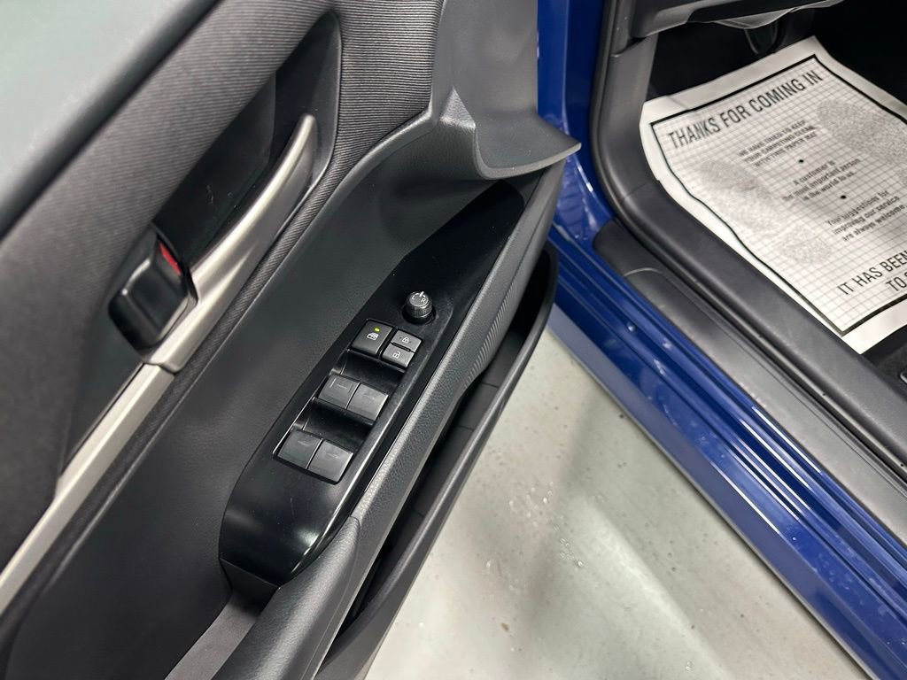 Used 2025 Toyota Camry LE FWD image 9