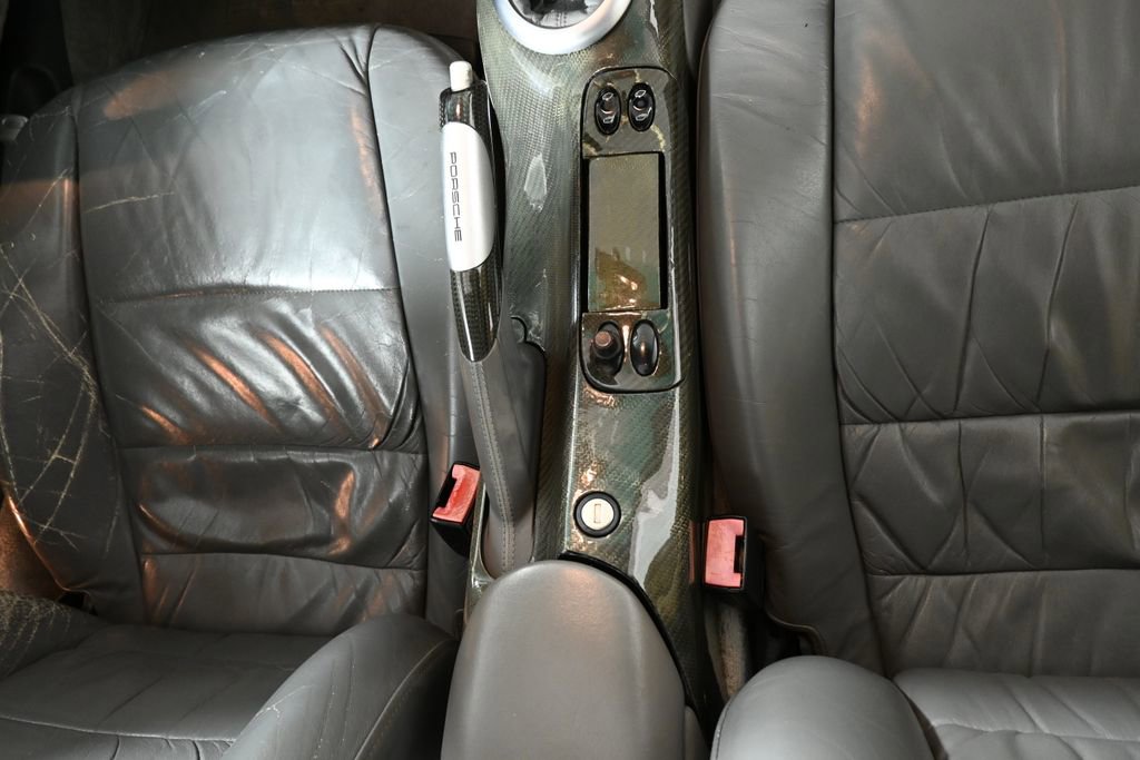 Used 1999 Porsche 911 Carrera 4 image 22