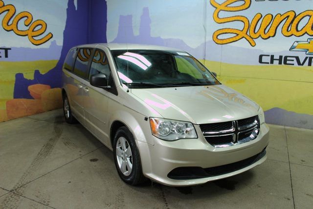 Used 2015 Dodge Grand Caravan SE w/ Quick Order Package 29E SE image 2