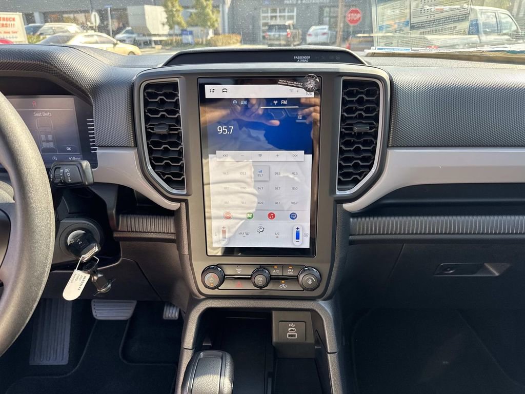 New 2025 Ford Ranger XL w/ Trailer Tow Package image 9