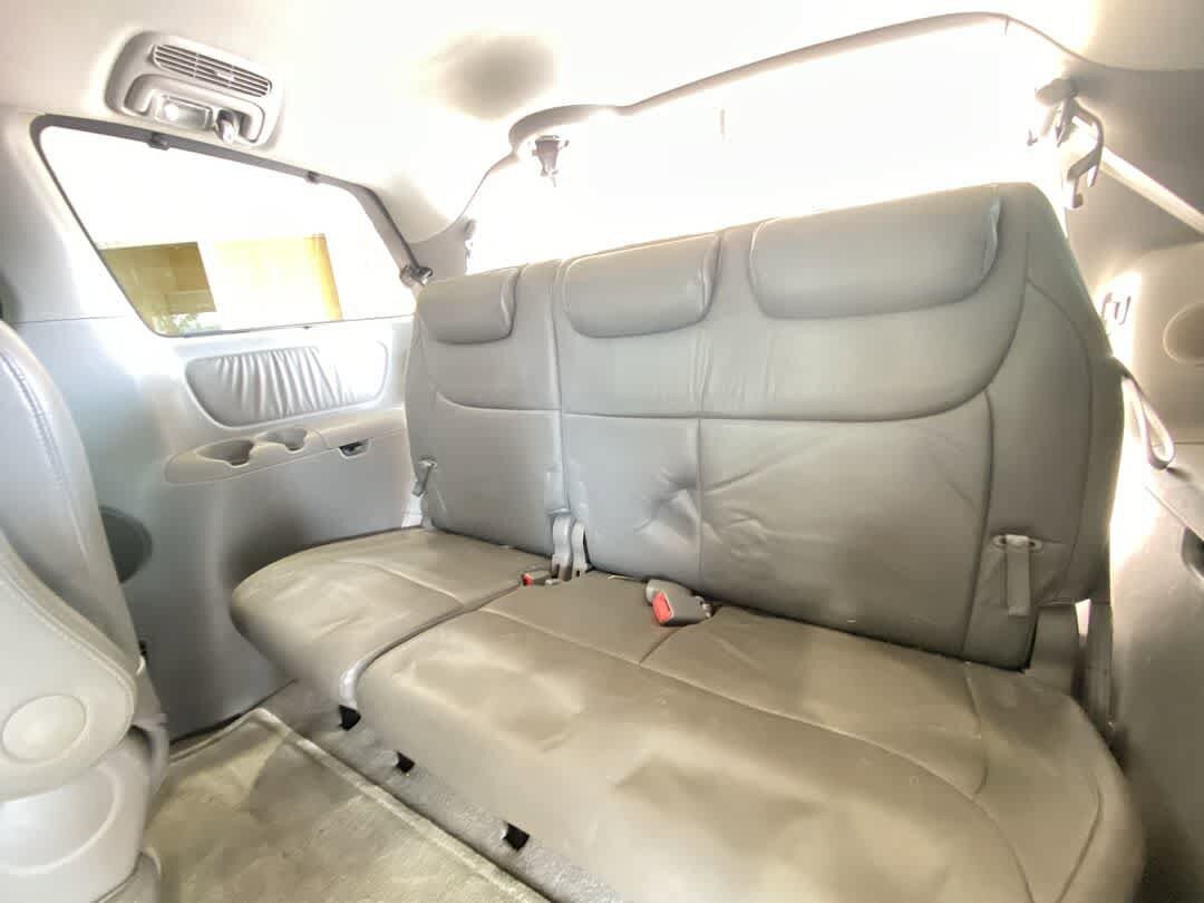 Used 2005 Toyota Sienna XLE Limited FWD image 25