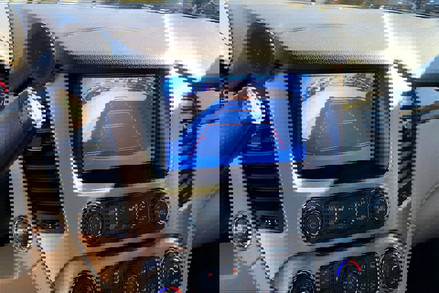 Used 2016 GMC Yukon XL Denali w/ Open Road Package image 25