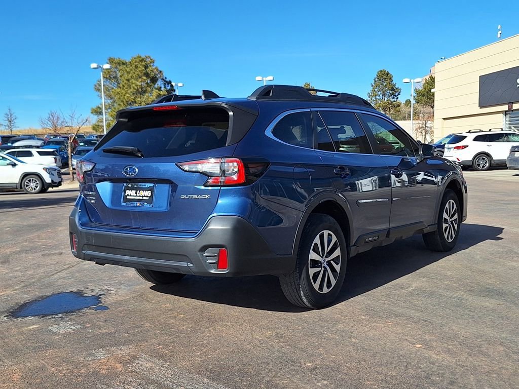 Used 2022 Subaru Outback Premium image 3