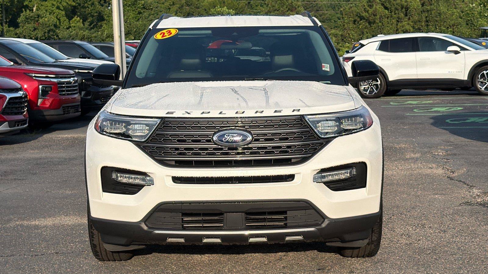 Used 2023 Ford Explorer XLT w/ Equipment Group 202A RWD video 2