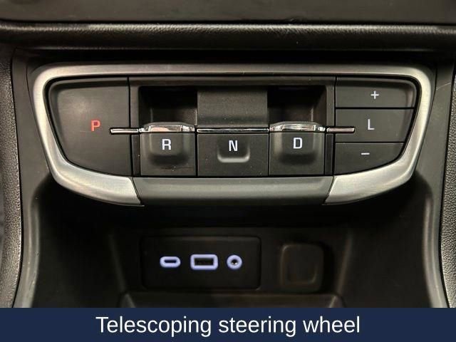 Used 2024 GMC Terrain SLE image 30