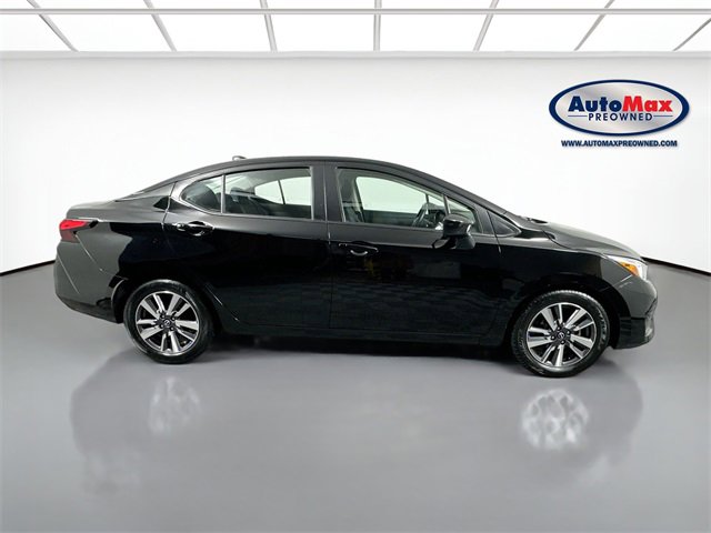 Used 2023 Nissan Versa SV image 10