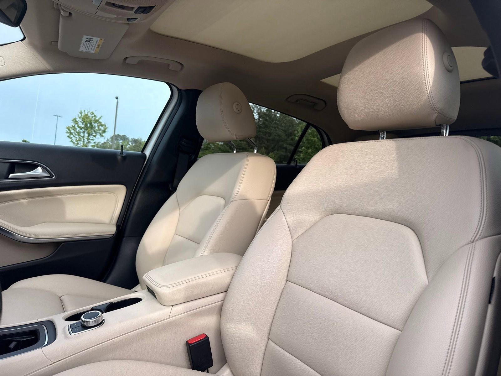 Used 2018 Mercedes-Benz GLA 250 4MATIC image 15
