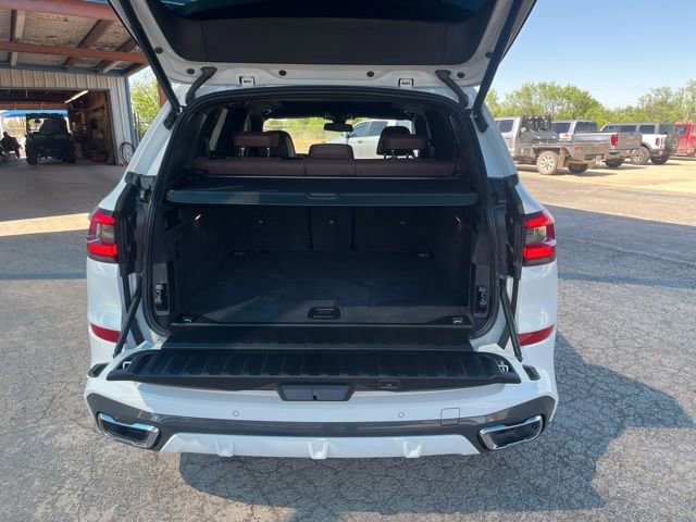 Used 2022 BMW X5 xDrive40i w/ M Sport Package AWD/4WD image 7