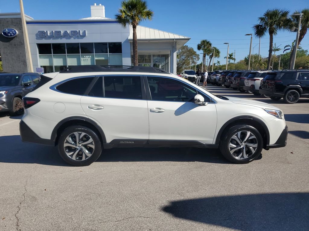 Used 2022 Subaru Outback Limited image 6