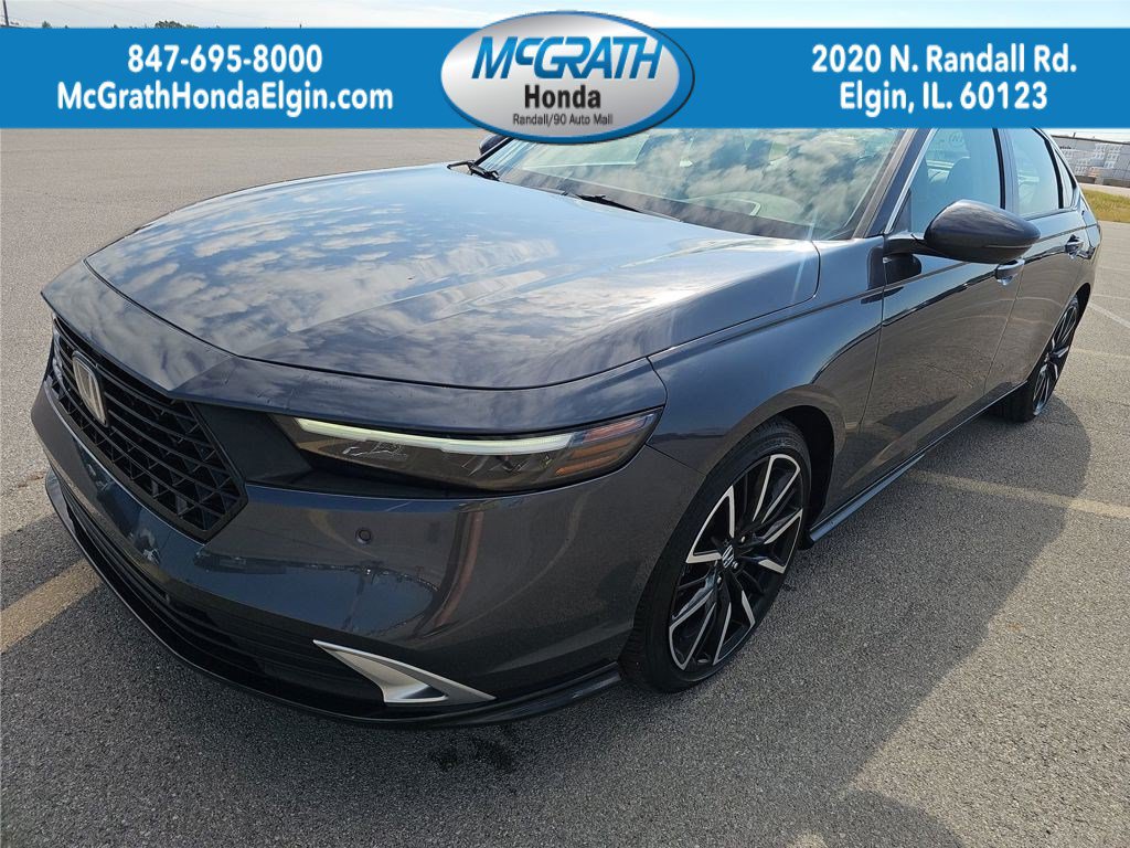Used 2023 Honda Accord Touring image 1