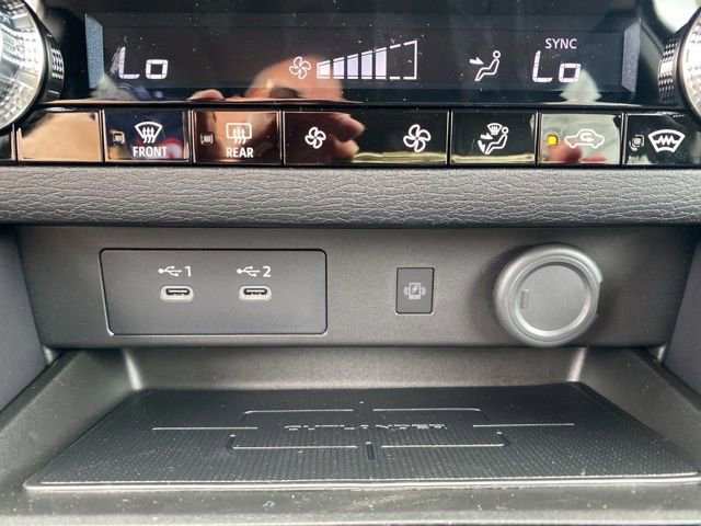 New 2025 Mitsubishi Outlander SE image 30