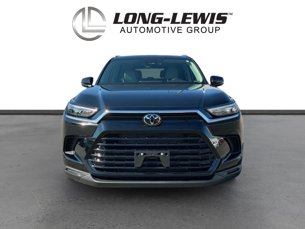 Used 2025 Toyota Grand Highlander AWD image 11