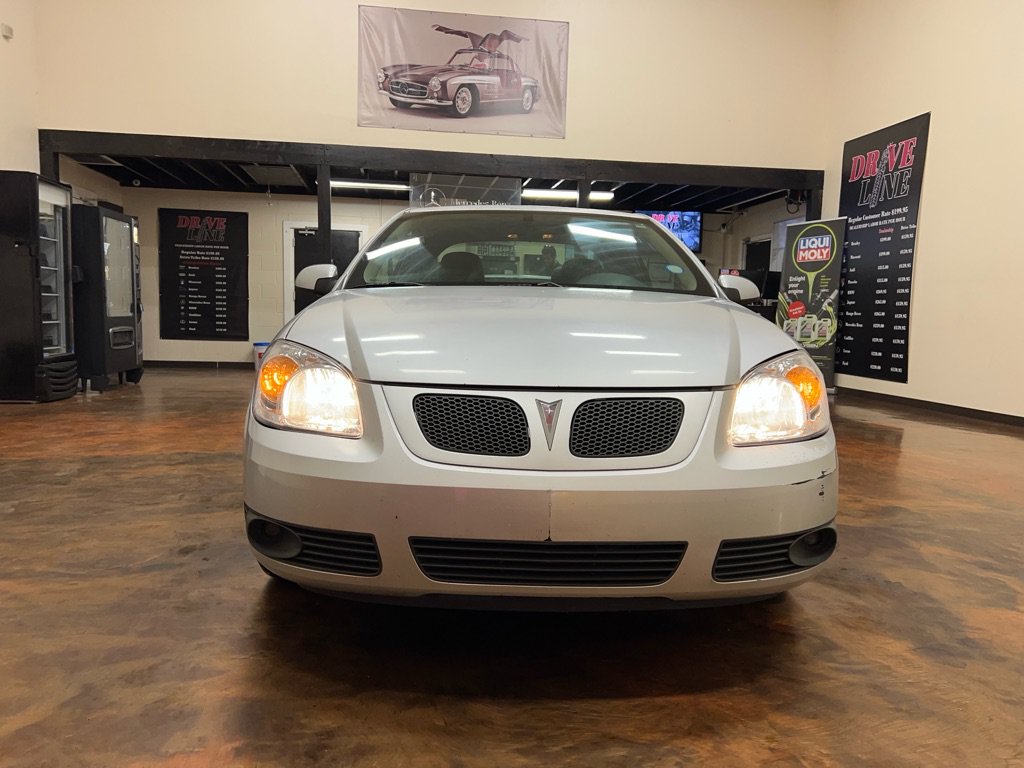 Used 2007 Pontiac G5 w/ Preferred Package FWD image 4
