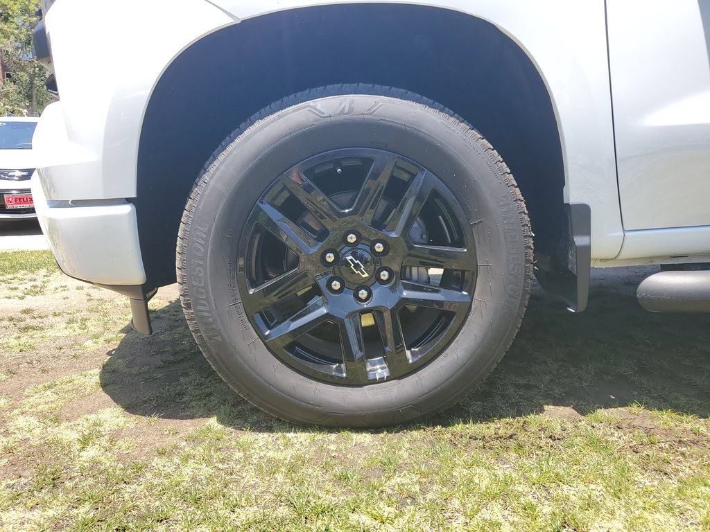 Used 2025 Chevrolet Silverado 1500 Custom w/ LPO, Utility Wall Package AWD/4WD image 7