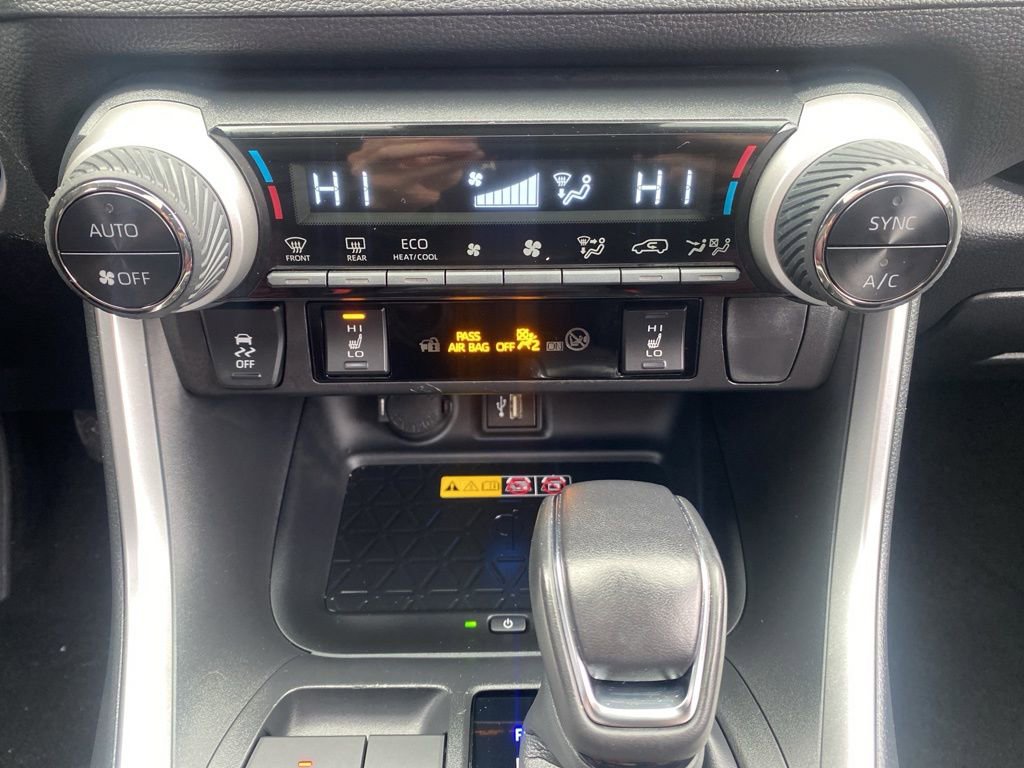 Used 2024 Toyota RAV4 XSE image 9