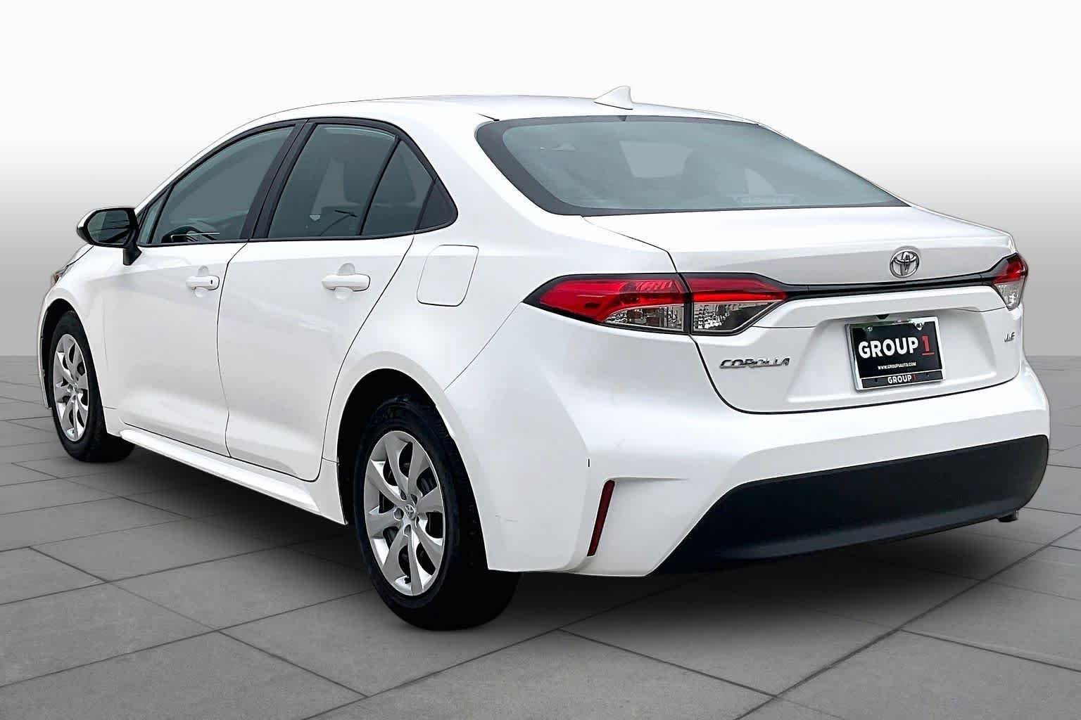 Used 2023 Toyota Corolla LE FWD image 12