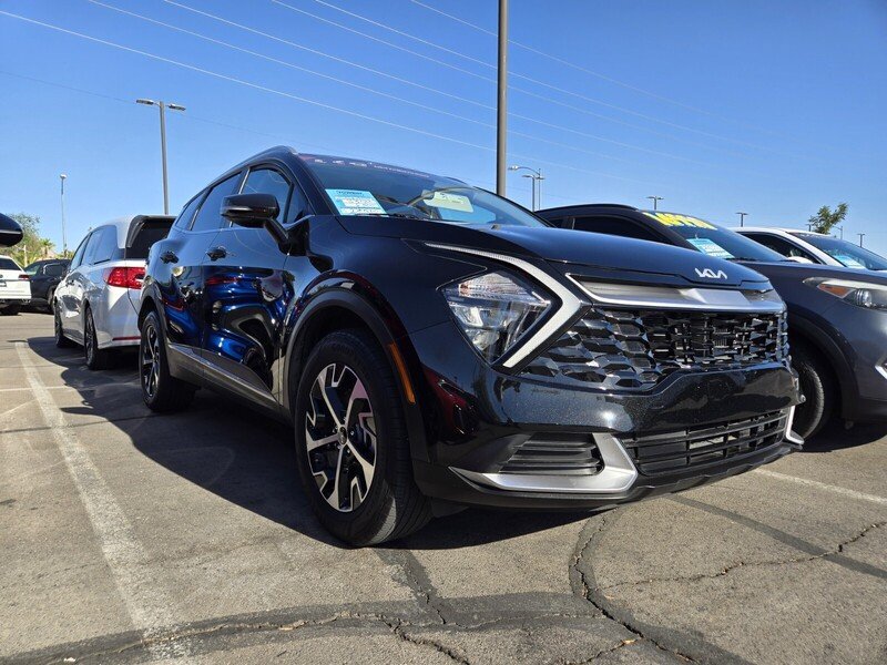 Certified 2023 Kia Sportage EX AWD/4WD image 2
