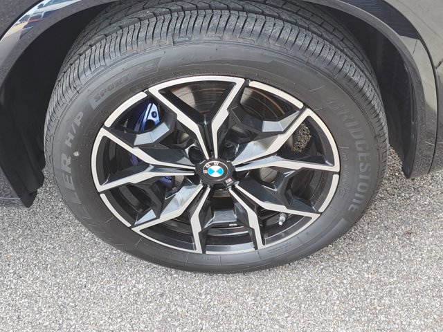 Used 2023 BMW X4 M40i w/ Premium Package image 8