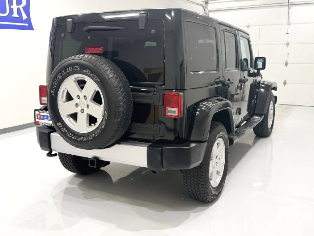 Used 2012 Jeep Wrangler Unlimited Sahara w/ Connectivity Group AWD/4WD image 9
