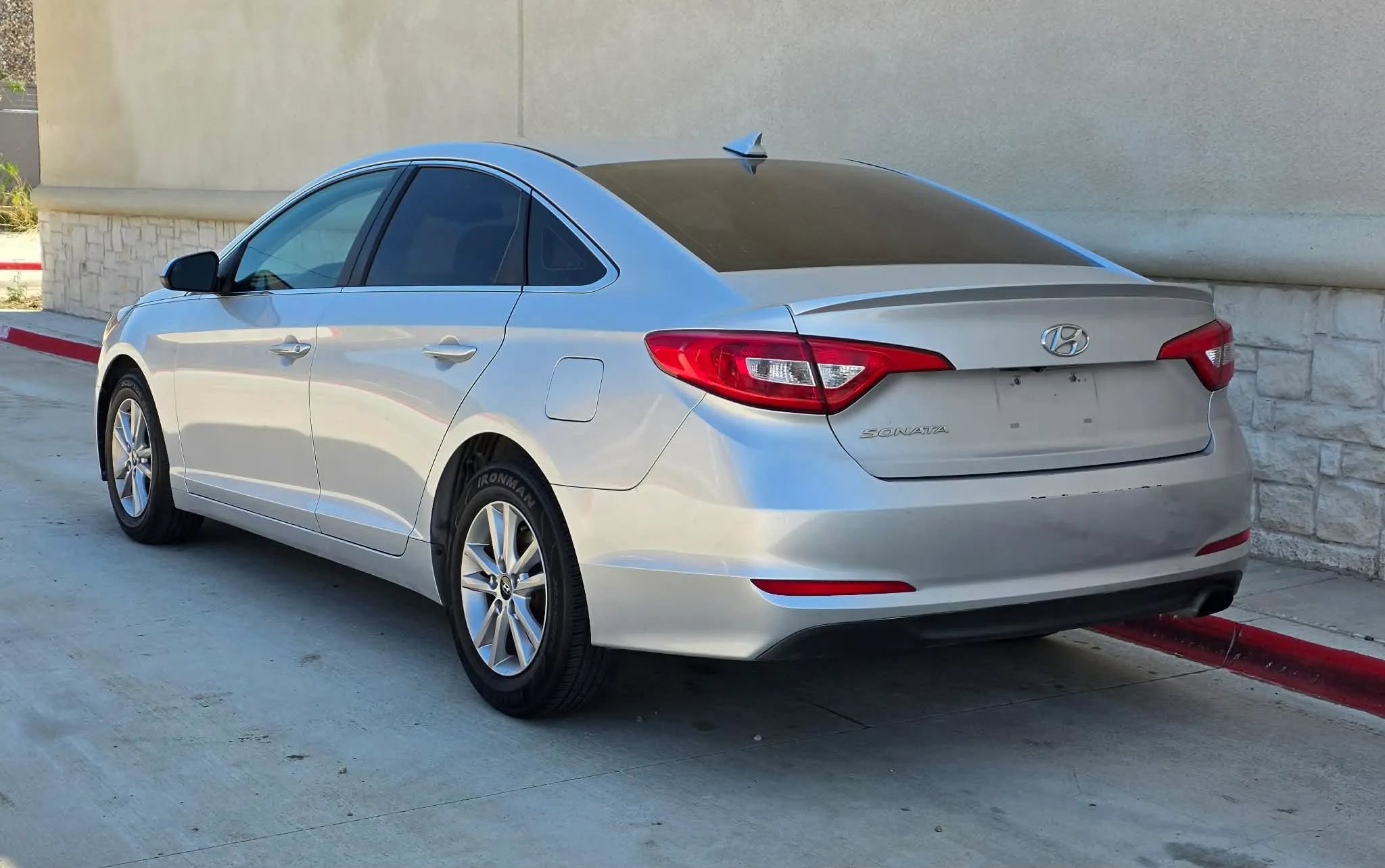 Used 2017 Hyundai Sonata SE image 5