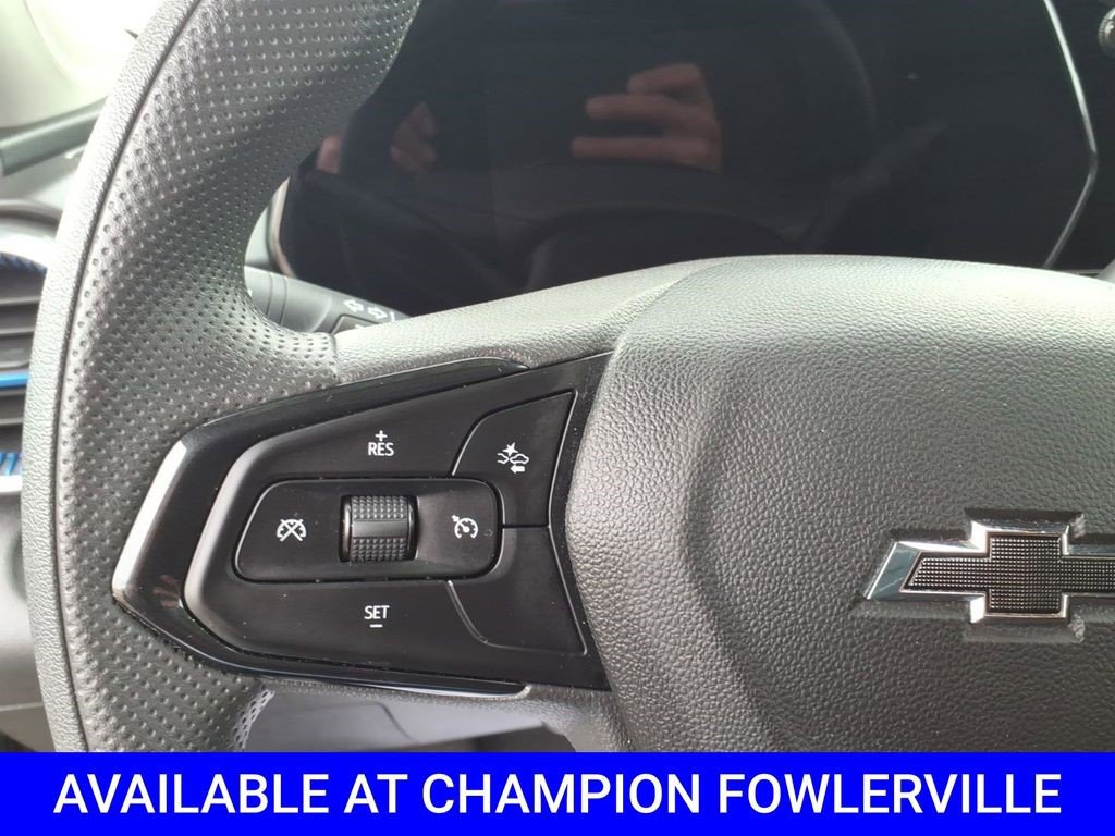 Certified 2025 Chevrolet Trax LT image 19