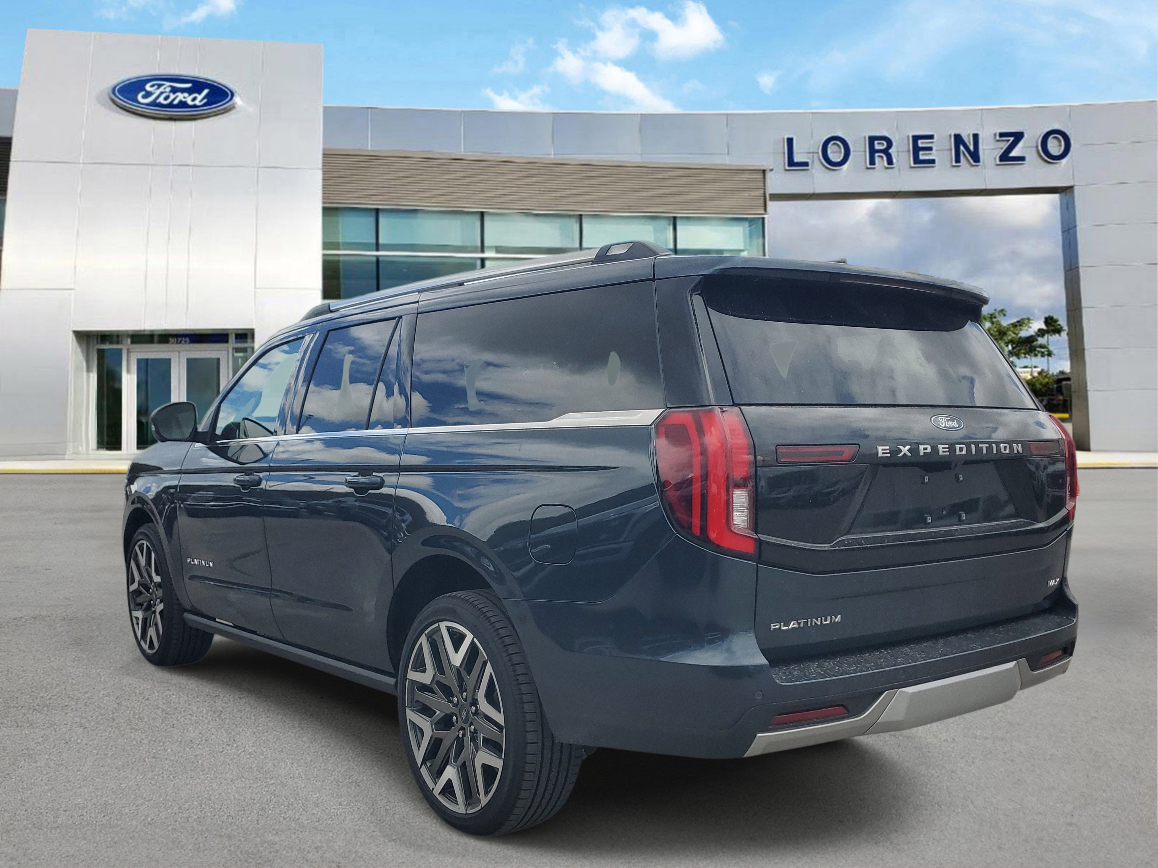 New 2026 Ford Expedition Max Platinum w/ Platinum Ultimate Package AWD/4WD image 5