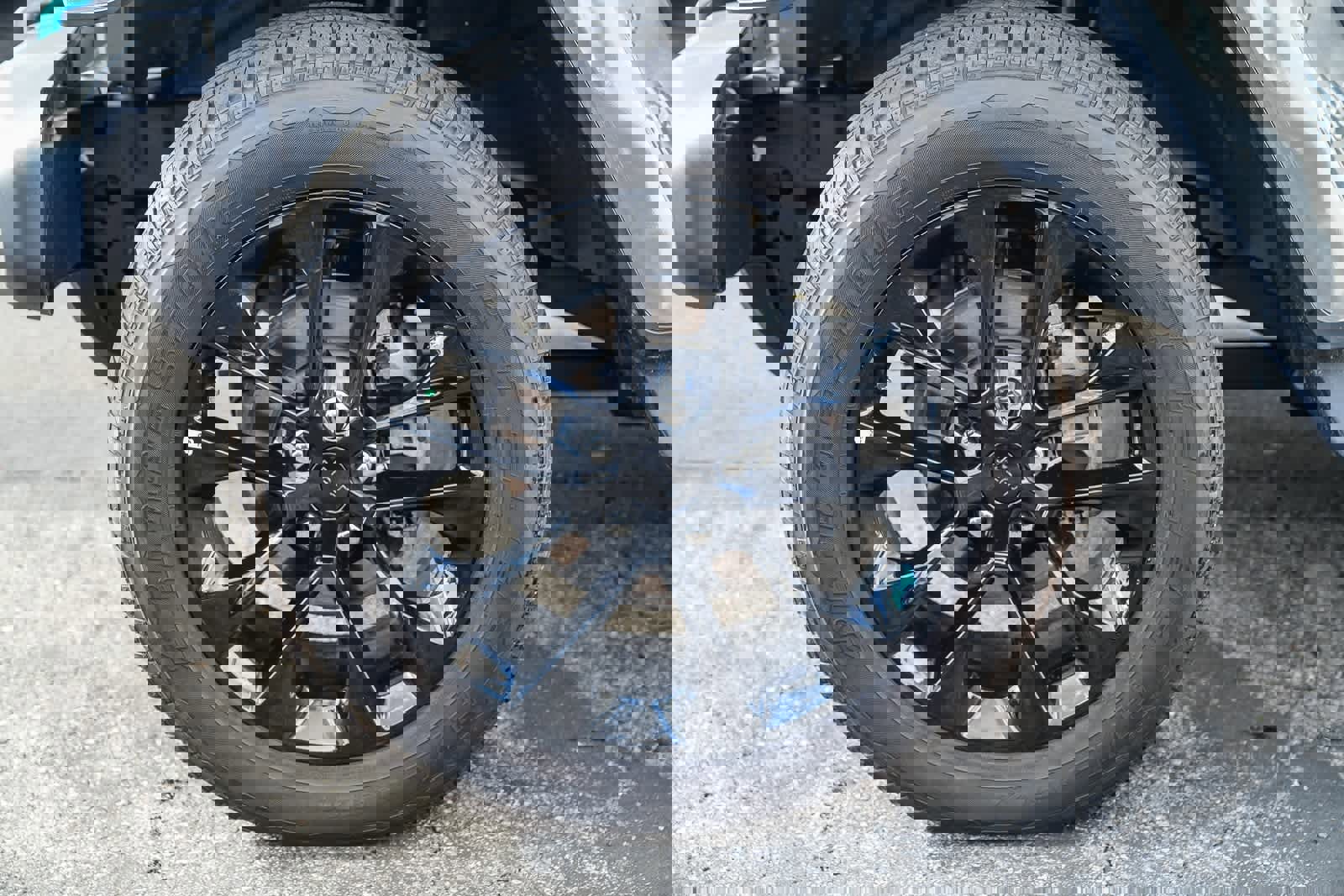 Used 2023 Jeep Wrangler Sahara w/ Cold Weather Group image 9