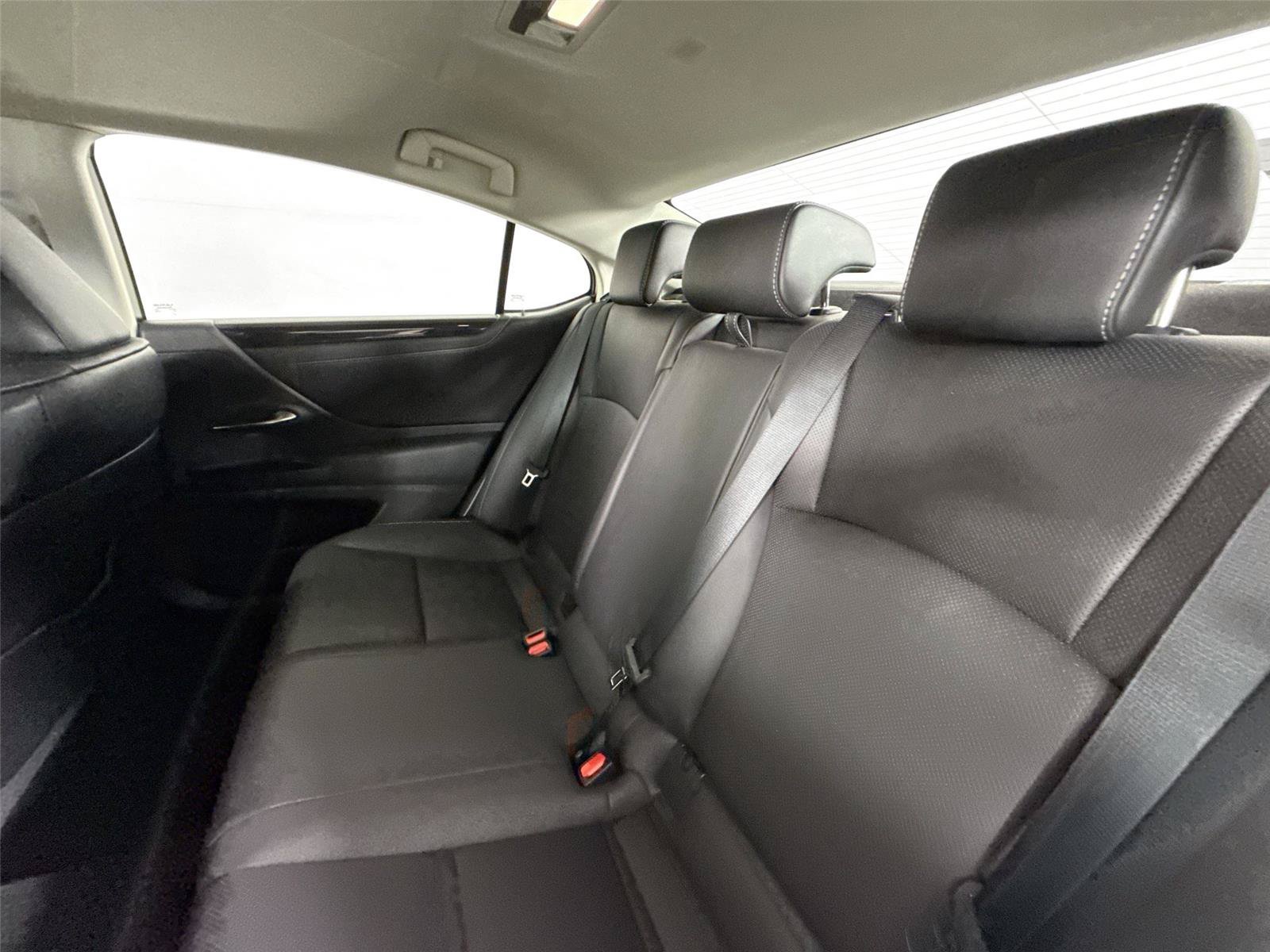 Used 2021 Lexus ES 350 w/ Premium Package FWD image 30
