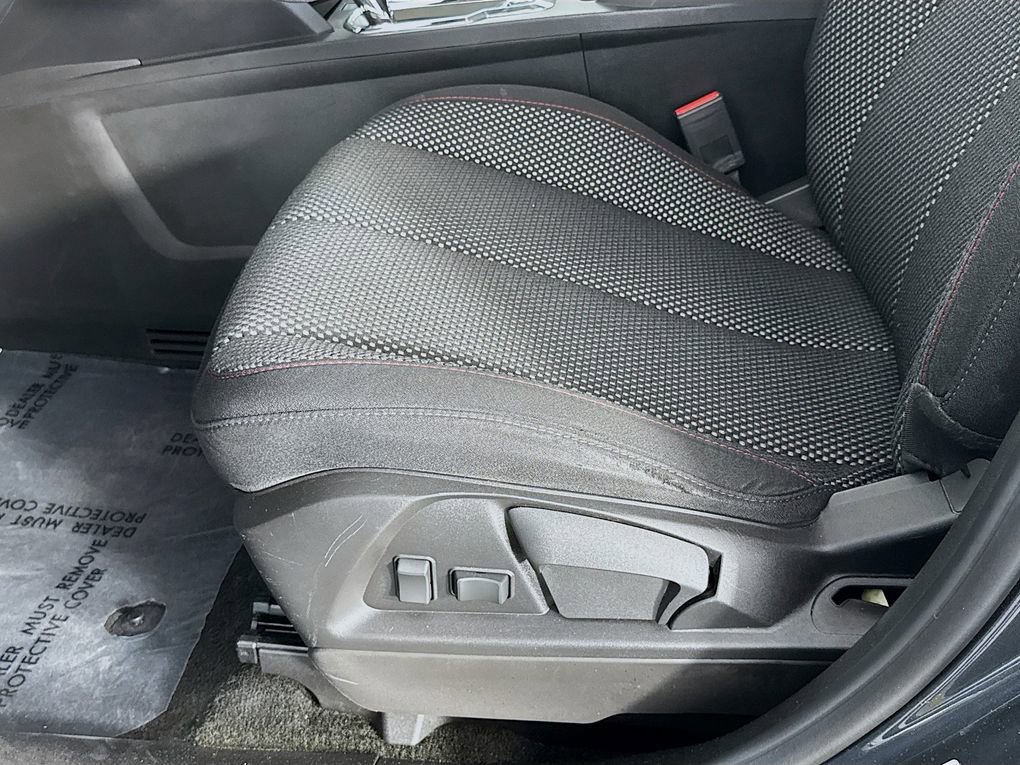 Used 2017 Chevrolet Equinox LS image 18