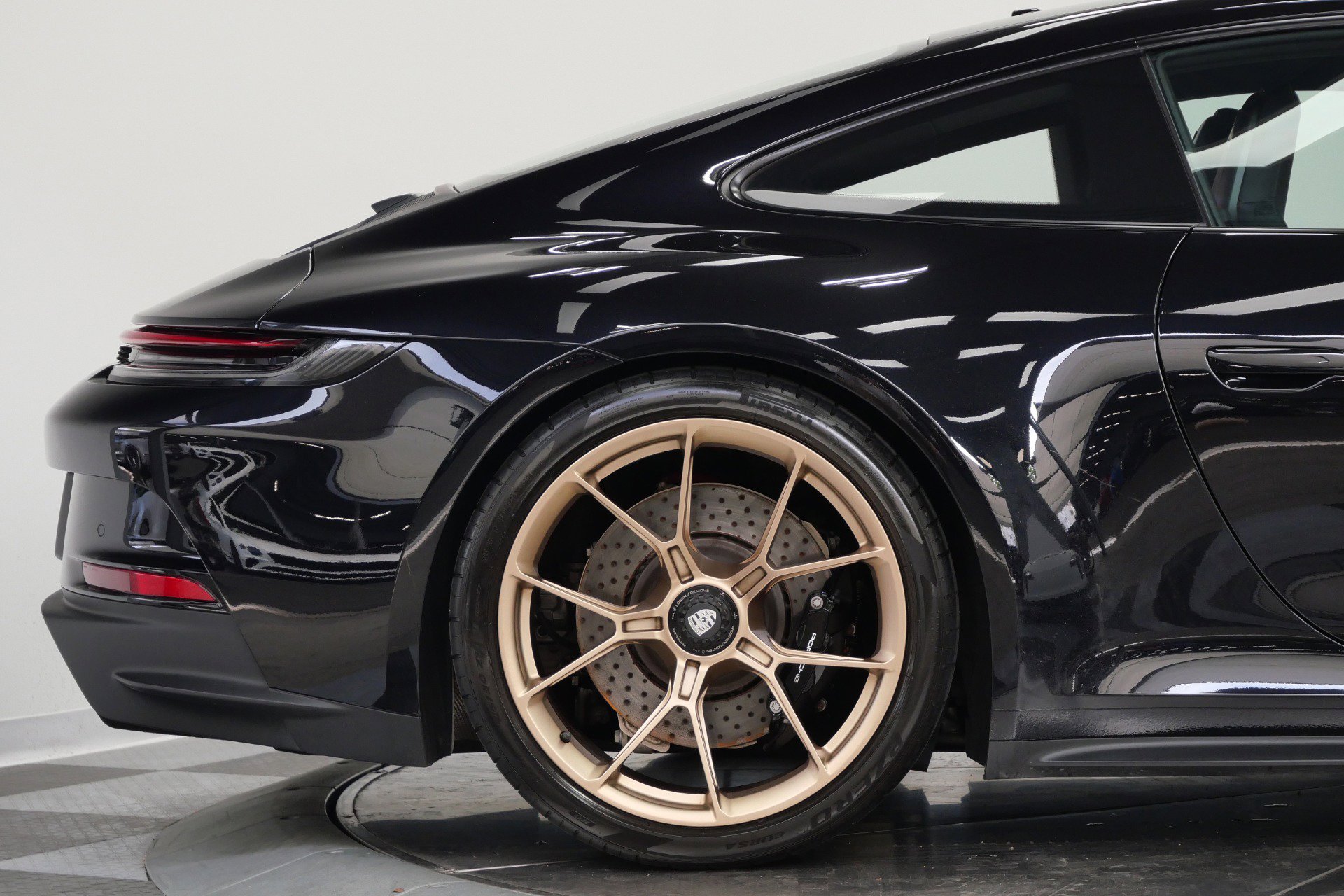 Used 2022 Porsche 911 GT3 RWD image 50
