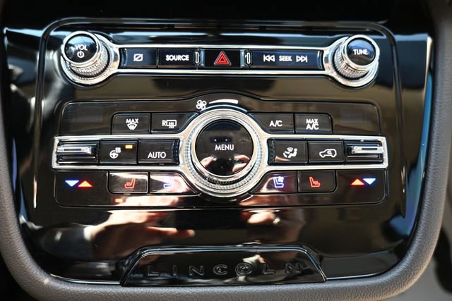 Used 2020 Lincoln Corsair AWD image 31