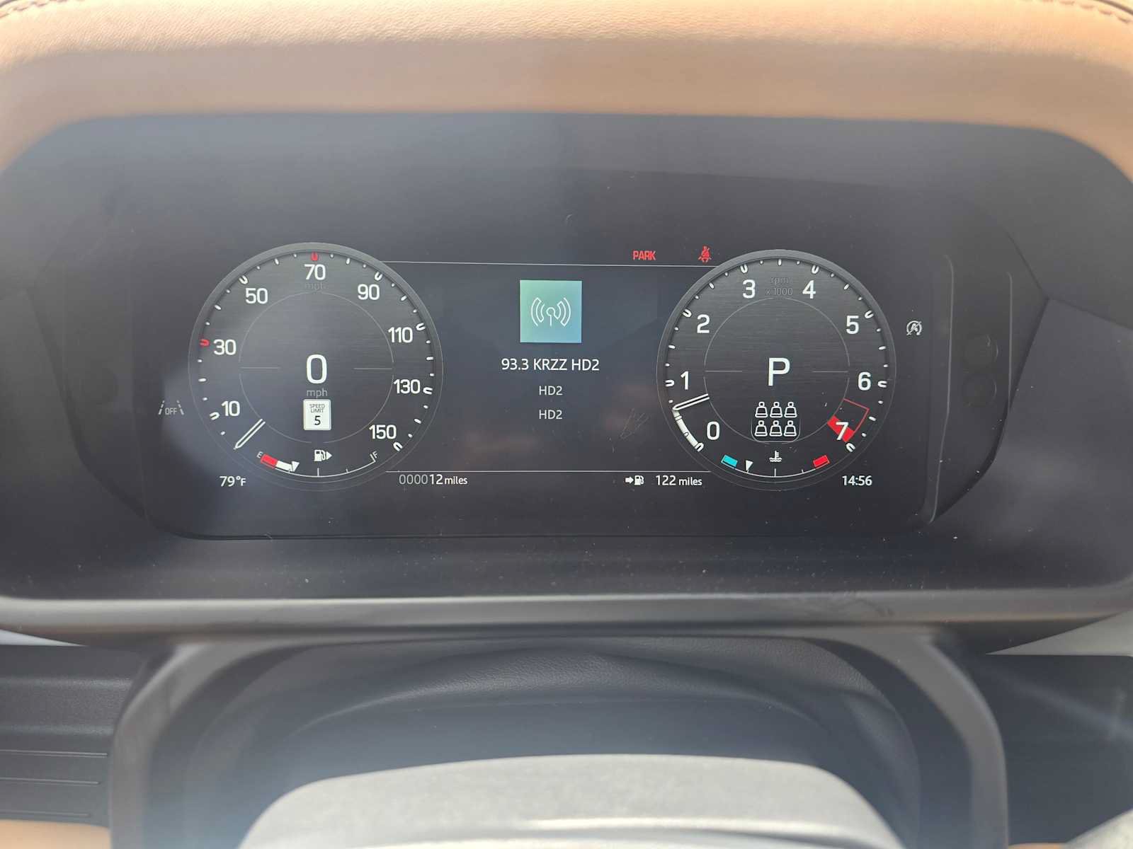 New 2026 Land Rover Defender 130 X-Dynamic SE AWD/4WD image 25