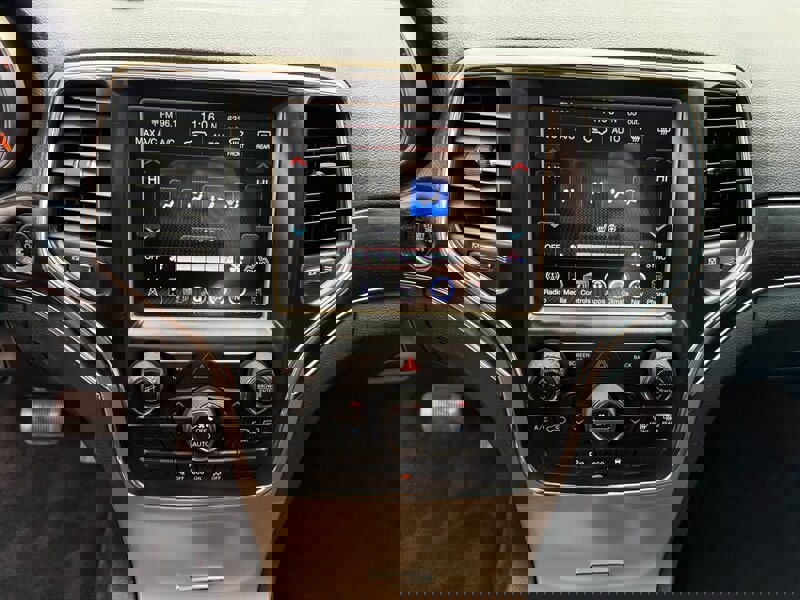 Used 2014 Jeep Grand Cherokee Limited image 19