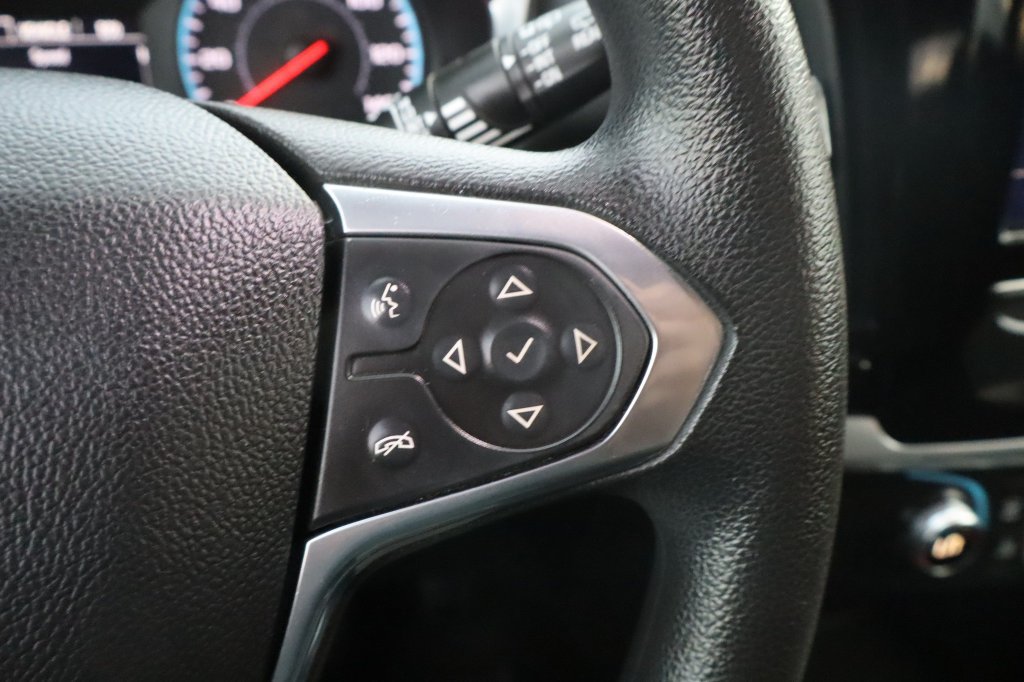 Used 2021 Chevrolet Traverse LS FWD image 24