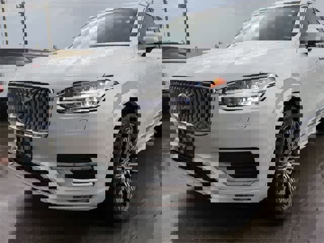 Used 2022 Volvo XC90 T6 Inscription w/ Advanced Package image 11