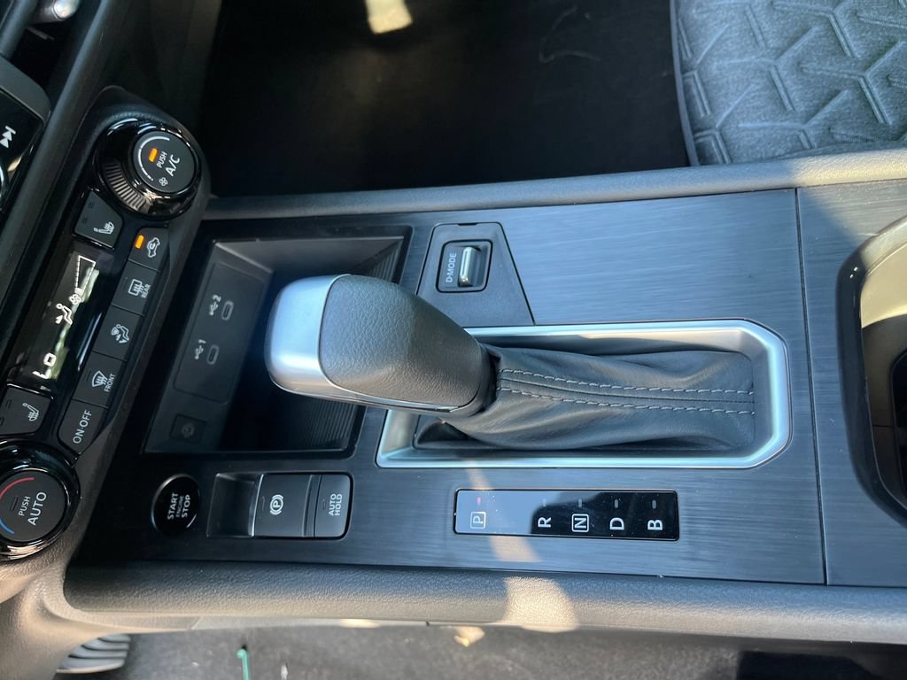 New 2027 Nissan Kicks SV w/ SV Premium Package AWD/4WD image 20
