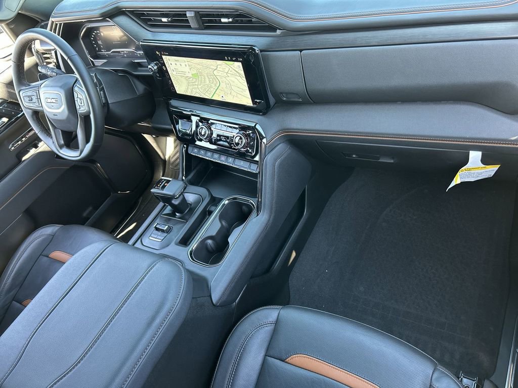 Used 2025 GMC Sierra 1500 AT4 w/ AT4 Premium Package AWD/4WD image 29