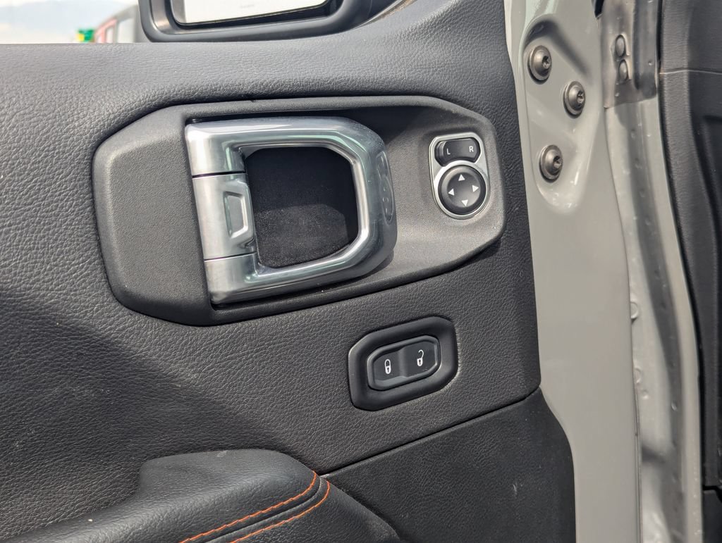 Used 2021 Jeep Gladiator Mojave AWD/4WD image 28