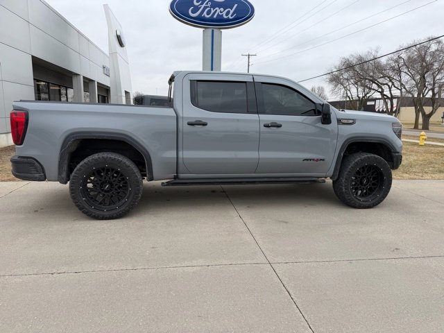 Used 2024 GMC Sierra 1500 AT4X w/ AT4X AEV Edition image 2