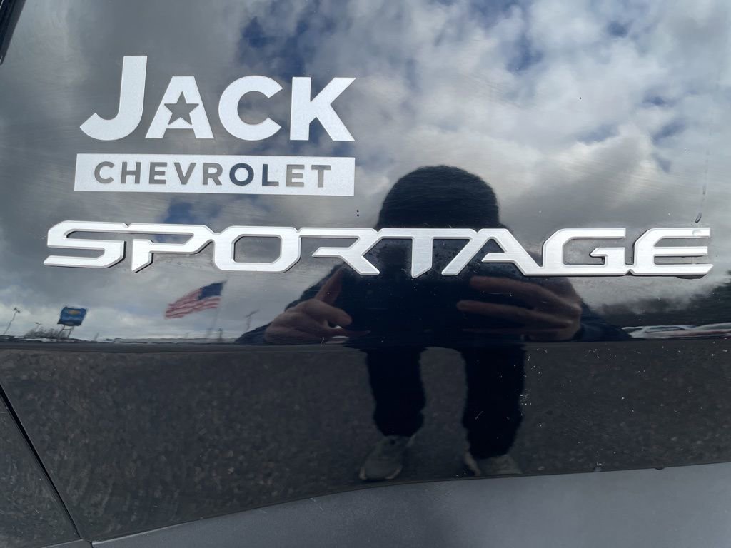 Used 2023 Kia Sportage X-Line w/ X-Line Premium Package AWD/4WD image 7