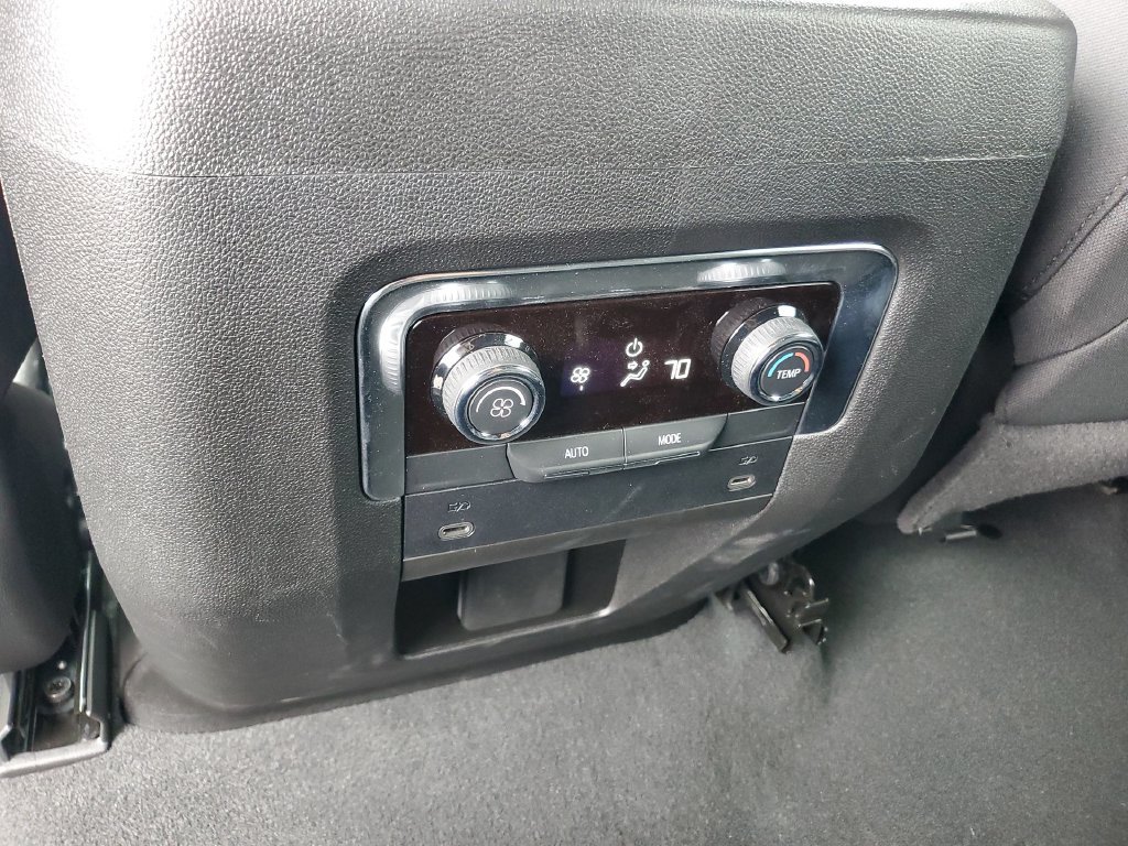 Used 2026 Chevrolet Tahoe LS RWD image 21