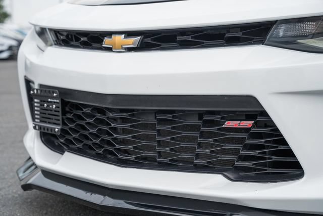 Used 2016 Chevrolet Camaro SS RWD image 11