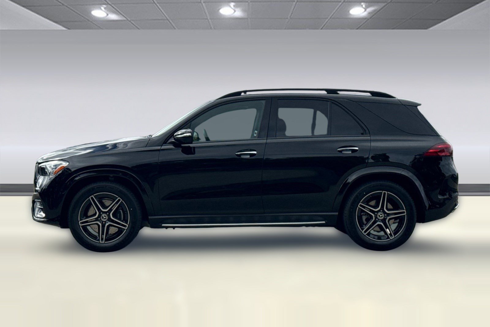 New 2026 Mercedes-Benz GLE 450 4MATIC image 2