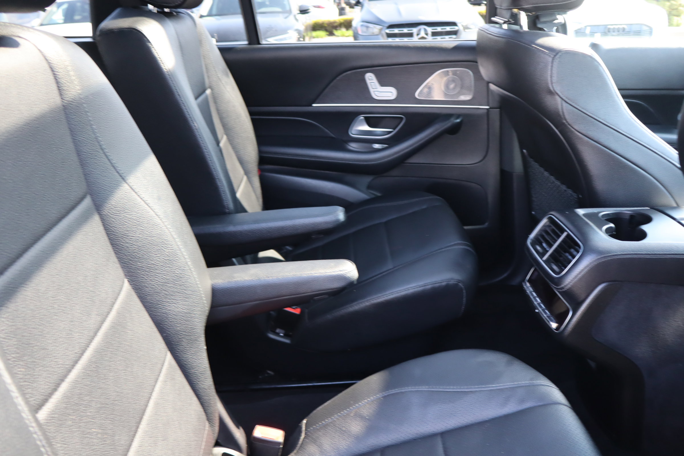Used 2021 Mercedes-Benz GLS 450 4MATIC image 15
