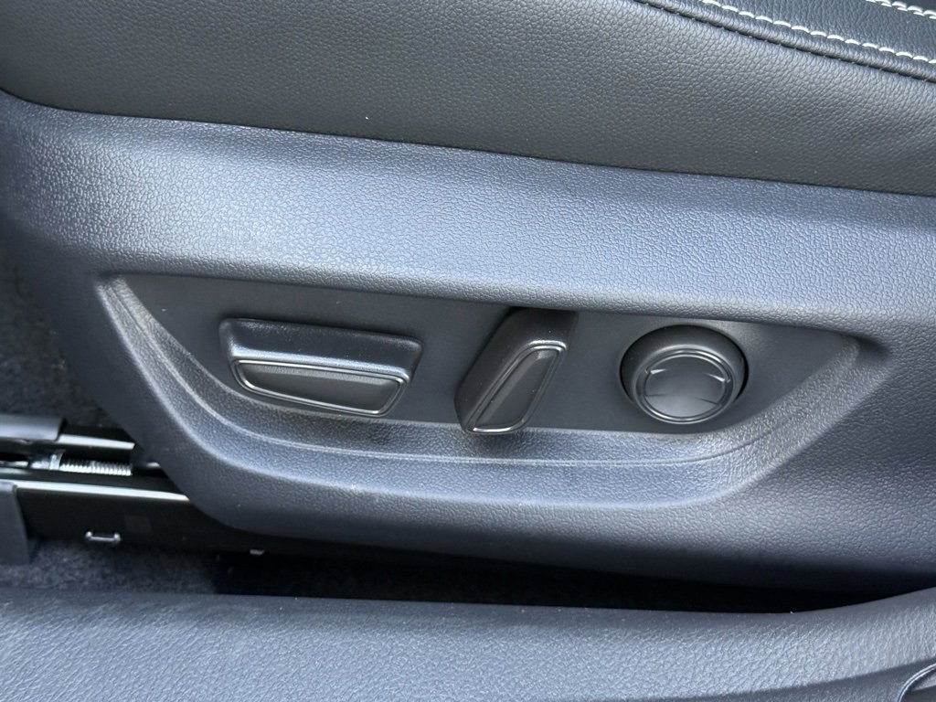 New 2026 Toyota Camry SE image 19