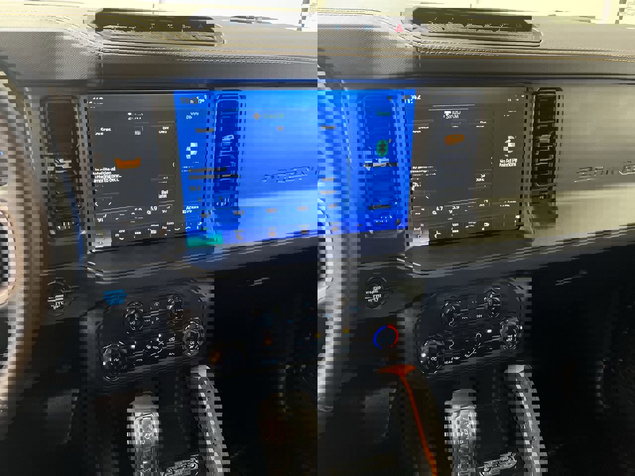 Certified 2024 Ford Bronco Badlands image 15