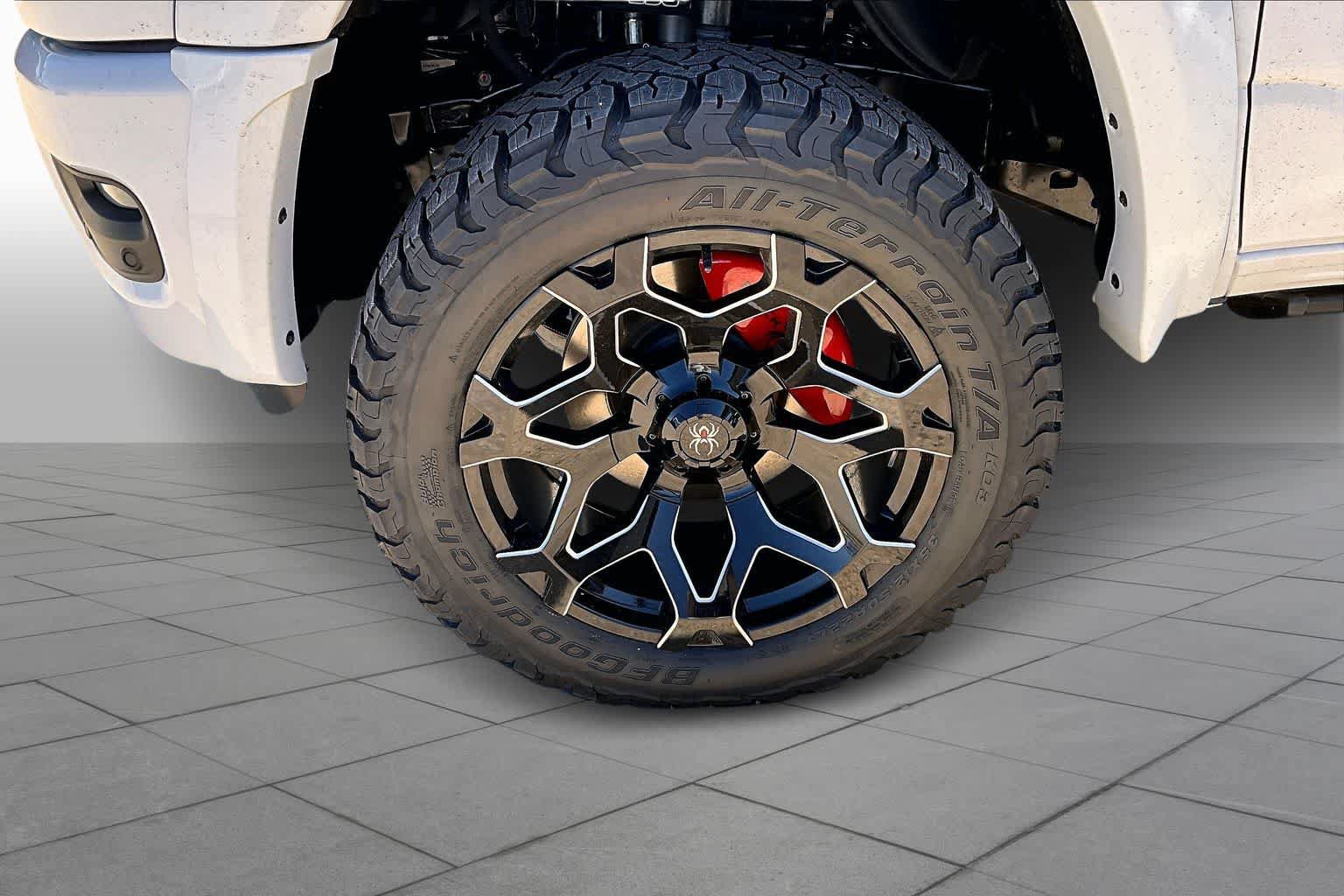 New 2026 RAM 1500 4x4 Crew Cab image 11
