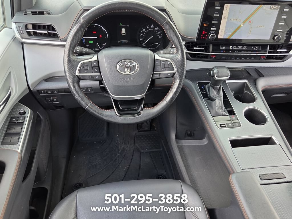 Used 2021 Toyota Sienna XSE w/ XSE Plus Package FWD image 11